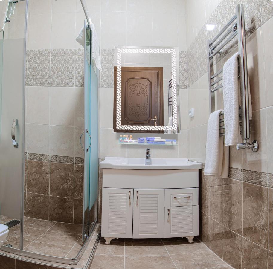 Usman Hotel Samarkand Bagian luar foto