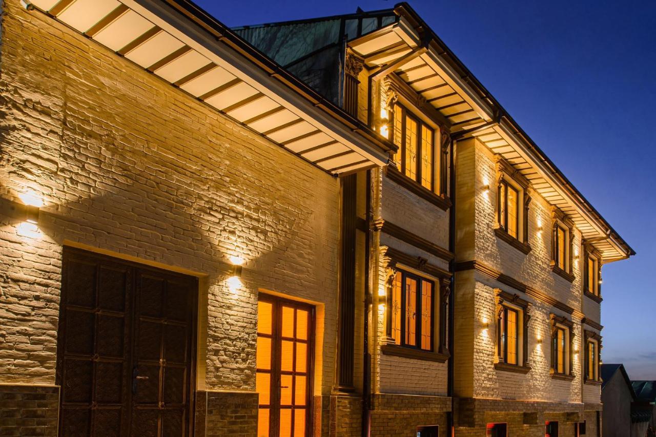 Usman Hotel Samarkand Bagian luar foto