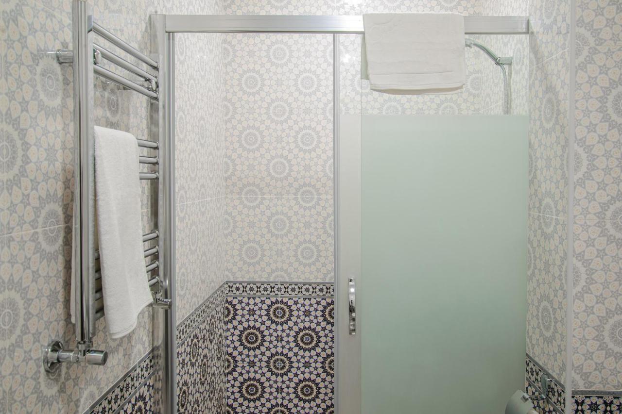 Usman Hotel Samarkand Bagian luar foto