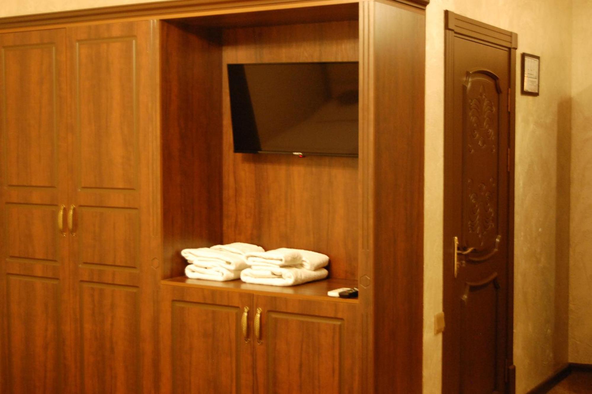 Usman Hotel Samarkand Bagian luar foto