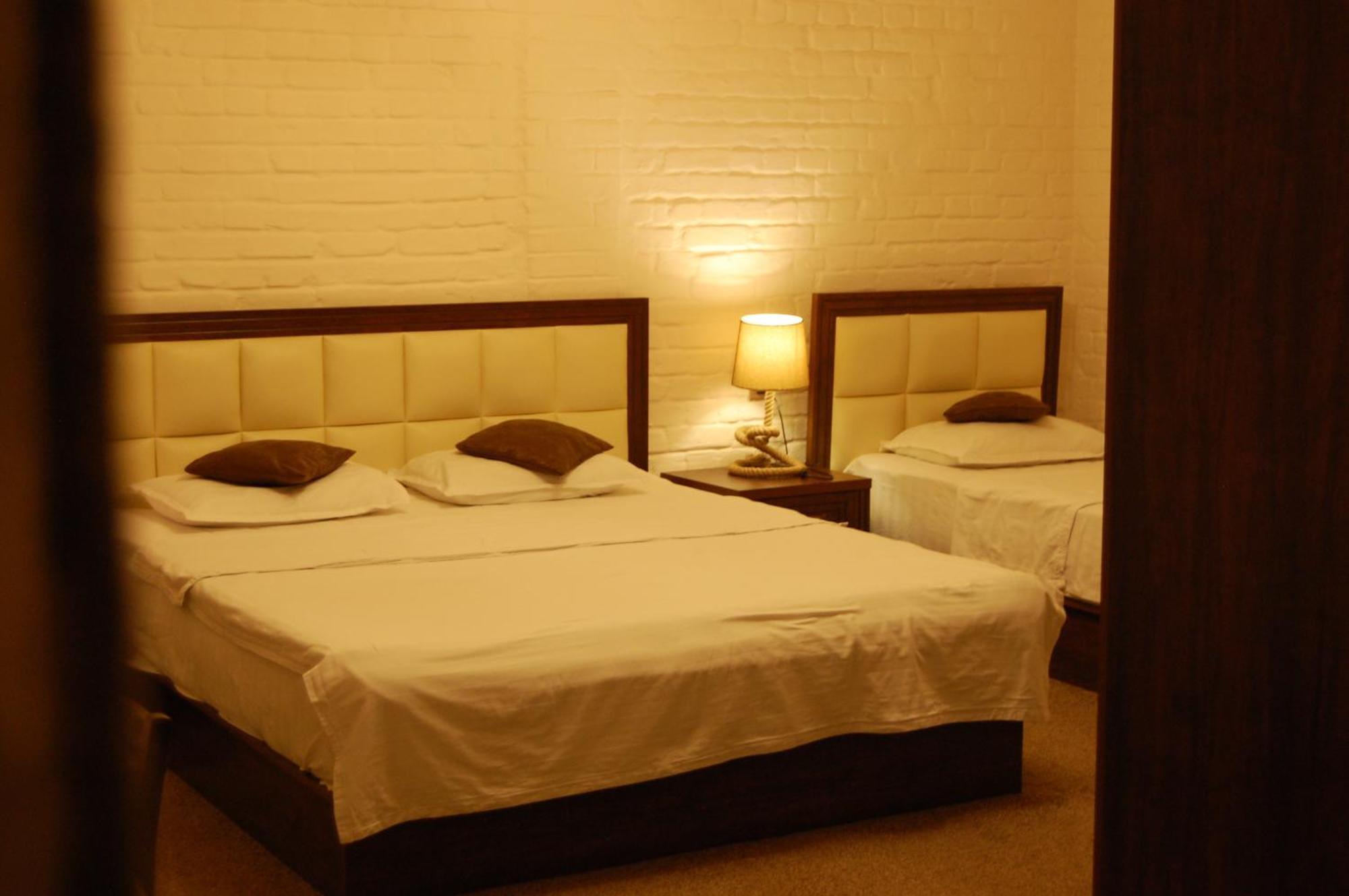 Usman Hotel Samarkand Bagian luar foto